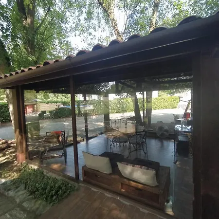 Apartment Paradiso