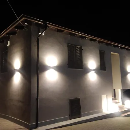 Paradiso Apartament Isola d'Asti