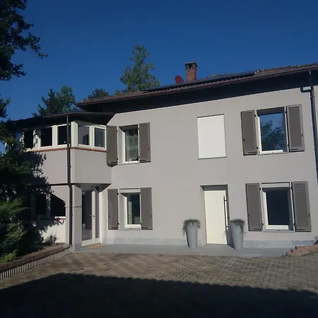 Paradiso Apartment *