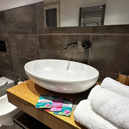 Apartament Paradiso Isola d'Asti